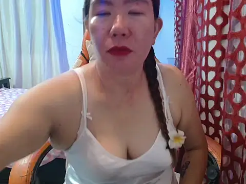 VerySexyCeline online show from October 30, 2025, 1:12 pm