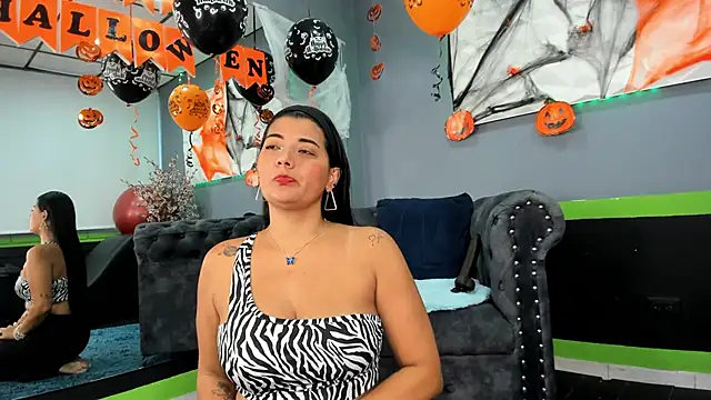 SailonTeen online show from October 30, 2025, 3:57 pm