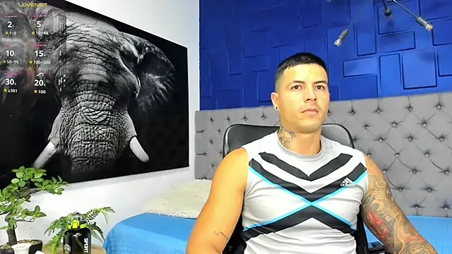 andres-clark92 online show from May 26, 2026, 4:36 pm