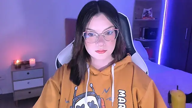 Snapshot of OphelianaRose33 chatting on September 8, 2025, 11:26 pm OphelianaRose33 online show from September 8, 2025, 11:26 pm