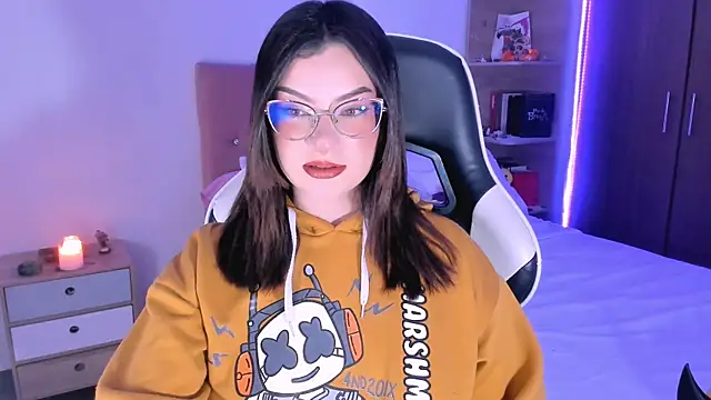 Snapshot of OphelianaRose33 chatting on October 10, 2025, 9:14 pm OphelianaRose33 online show from October 10, 2025, 9:14 pm