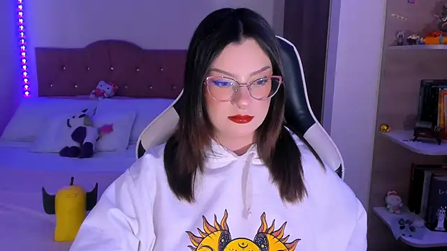 OphelianaRose33 online show from January 16, 2026, 9:52 pm