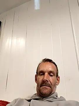 Hungwell1515 online show from November 10, 2025, 2:16 pm