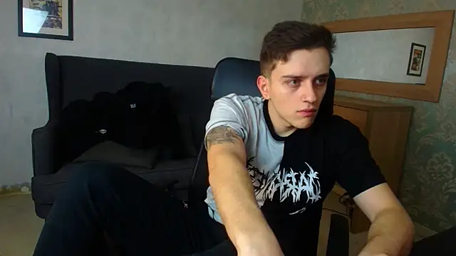 FelixStarkk online show from December 4, 2025, 4:55 am