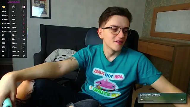 FelixStarkk online show from December 23, 2025, 8:23 am