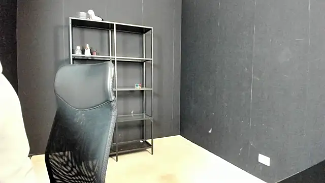FelixStarkk online show from May 2, 2026, 4:50 am