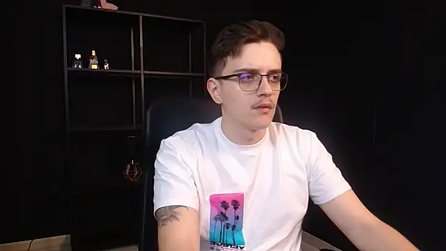 FelixStarkk online show from May 14, 2026, 5:47 am