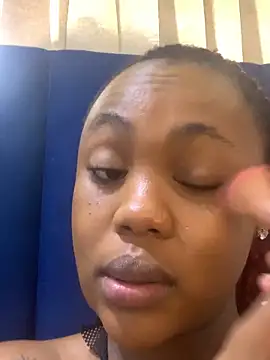 ItsMsBankss02 online show from September 13, 2025, 11:43 am