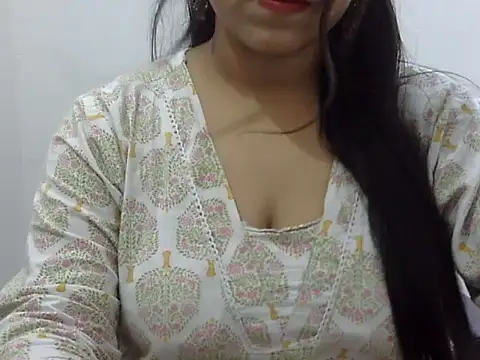 LIYO  online show from July 10, 2026, 10:51 am