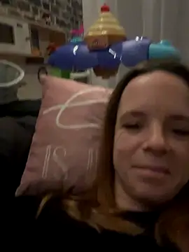 Snapshot of SexyMilf_37 chatting on October 15, 2025, 11:49 pm SexyMilf 37 online show from October 15, 2025, 11:49 pm