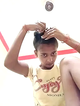 Snapshot of Saniye-143 chatting on September 18, 2025, 2:57 am Saniye-143 online show from September 18, 2025, 2:57 am