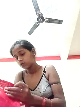 Snapshot of Saniye-143 chatting on October 9, 2025, 5:27 am Saniye-143 online show from October 9, 2025, 5:27 am