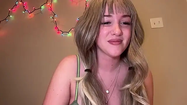 anamira1 online show from February 26, 2026, 12:37 pm