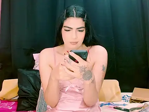  crystal23  online show from September 14, 2025, 5:06 am