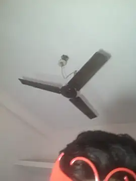 Snapshot of 00USER chatting on November 20, 2025, 2:34 am 00USER online show from November 20, 2025, 2:34 am