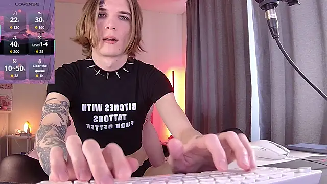 midwestemoqueen online show from April 6, 2026, 5:19 am