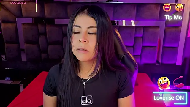 Aniajoness  online show from February 8, 2026, 4:27 am