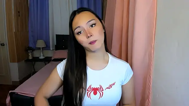 ameliamaureen online show from June 15, 2026, 6:37 am