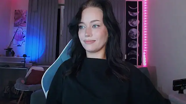cutefrendlyuser online show from June 28, 2026, 9:54 pm