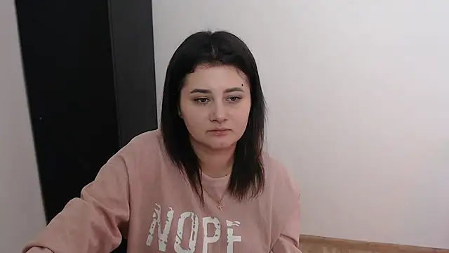 Katrin kiss  online show from October 10, 2025, 12:26 pm