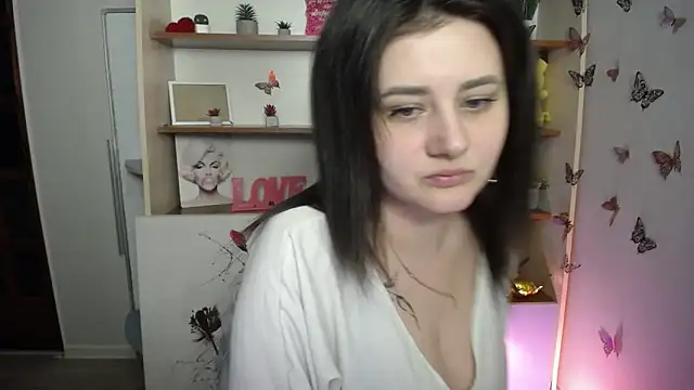 Katrin kiss  online show from May 16, 2026, 12:26 pm