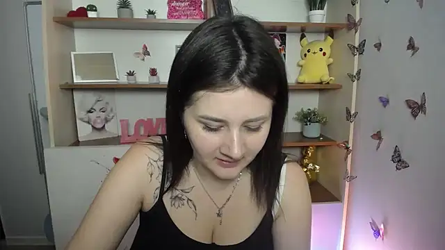 Katrin kiss  online show from June 12, 2026, 10:58 am