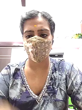 Snapshot of Tamil-Meenu12 chatting on April 29, 2026, 5:22 am Tamil-Meenu12 online show from April 29, 2026, 5:22 am