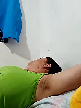 yaneth  online show from September 18, 2025, 12:34 am