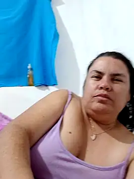 yaneth  online show from October 21, 2025, 12:55 am