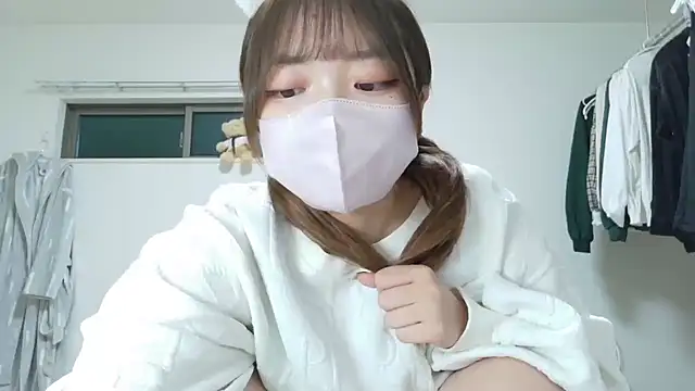 Snapshot of azukichan_ chatting on November 14, 2025, 5:22 pm azukichan online show from November 14, 2025, 5:22 pm