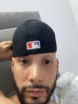 Snapshot of Apolo0608 chatting on October 17, 2025, 3:53 am Apolo0608 online show from October 17, 2025, 3:53 am