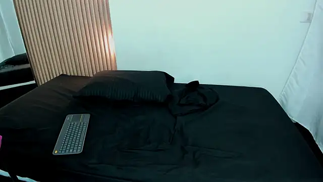 Karla hilton1 online show from October 21, 2025, 12:39 pm