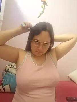 Nicollevega888 online show from November 4, 2025, 1:05 am