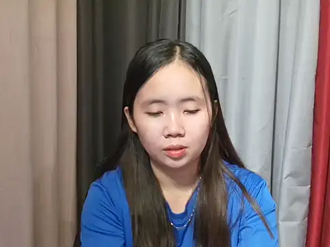 lovelysluttyxx online show from September 18, 2025, 1:02 pm