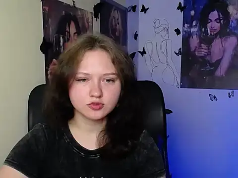 LadyAlice  online show from June 23, 2026, 5:49 am