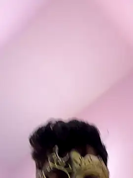 VVcouple online show from November 16, 2025, 4:07 am