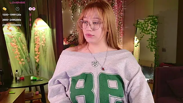 Morvelyn online show from February 25, 2026, 8:29 pm