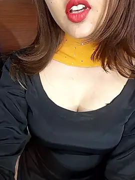 Hot malika19 online show from November 29, 2025, 5:05 pm