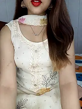 Hot malika19 online show from April 18, 2026, 9:24 am