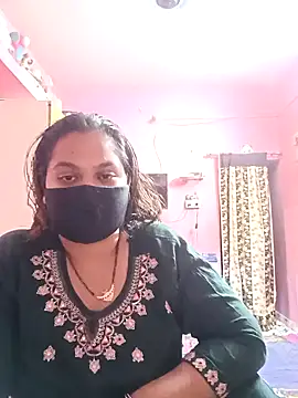 biggbobbsgirl online show from February 25, 2026, 6:39 pm