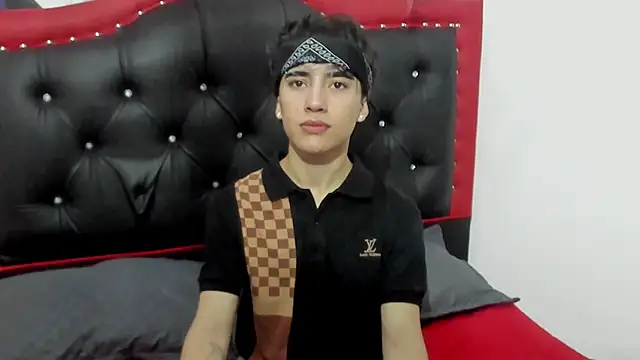 Thiago Divine  online show from October 20, 2025, 8:53 pm