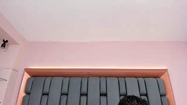 LisaMendez online show from November 14, 2025, 4:00 am