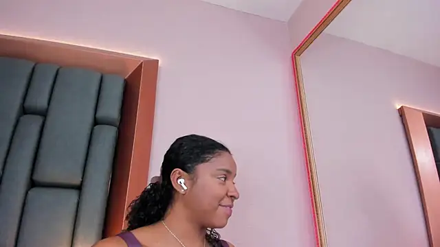 LisaMendez online show from April 2, 2026, 3:59 am