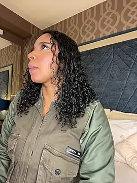 LisaMendez online show from May 30, 2026, 4:31 am