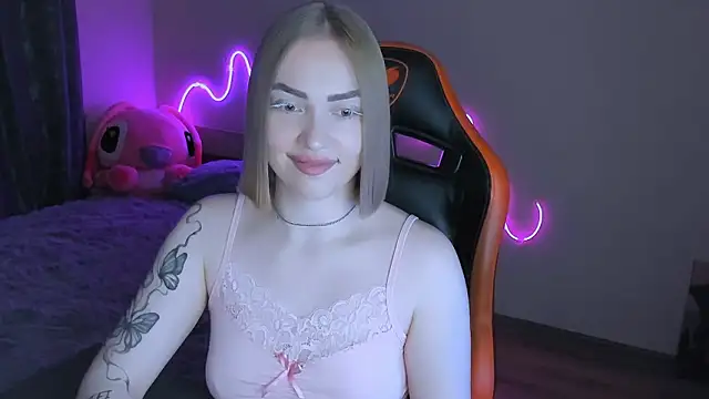 LaraKrein lk online show from March 26, 2026, 4:45 pm