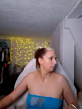 SexyJulia21 online show from March 13, 2025, 12:13 pm