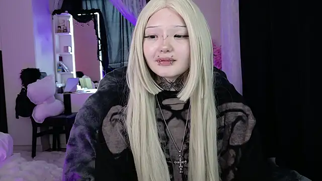 Lein Bone online show from May 15, 2026, 11:12 pm