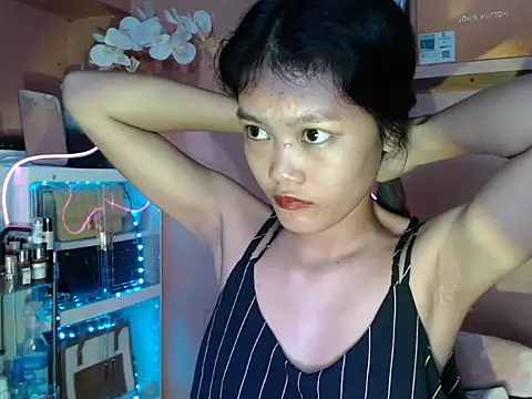 skinny gracie online show from October 26, 2025, 8:42 am