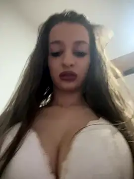 Anyssia online show from December 1, 2025, 5:01 am