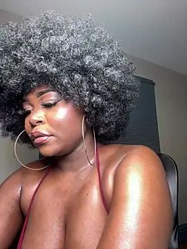 WomanNextdoor1 online show from April 4, 2026, 10:02 am